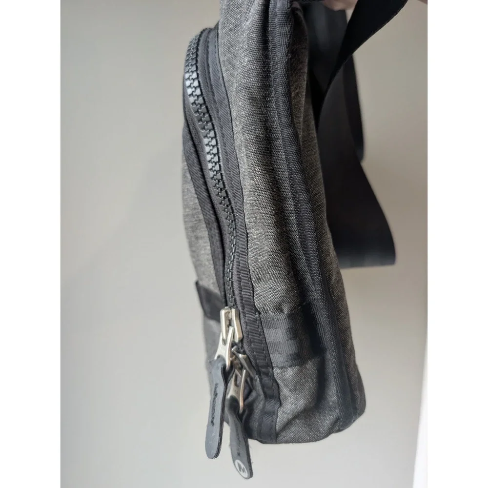 Merrell Messenger Bag Charcoal Grey Crossbody Shoulder Travel Commuter Bag